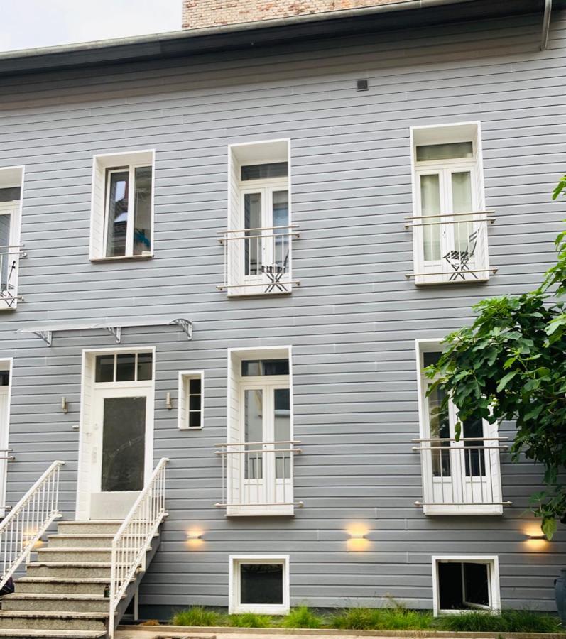 Saarpartment S5 Am Staden in Saarbrücken-living in Style mit Küche, Bad, Boxspringbett, WiFi, Parking - 11x in SB Exterior foto